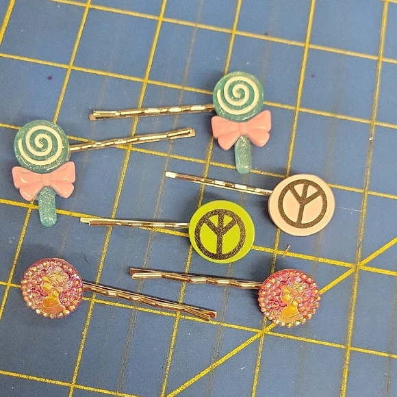 Bundle of 6 Colorful Kids Hair Pins - Picture 1 of 1